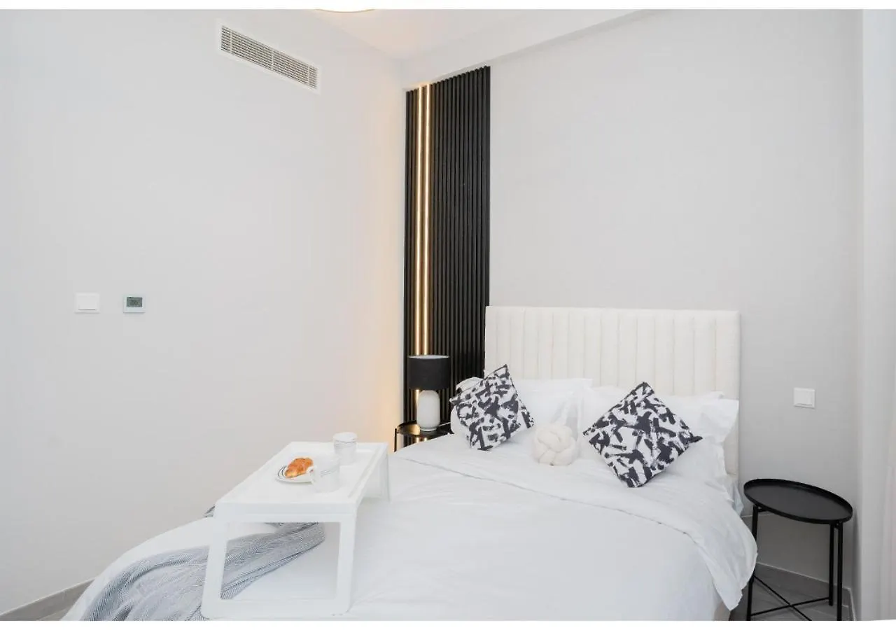 Contemporary 1Br With Relaxing Views In Noor 1 By Vibel Apartment Dubai