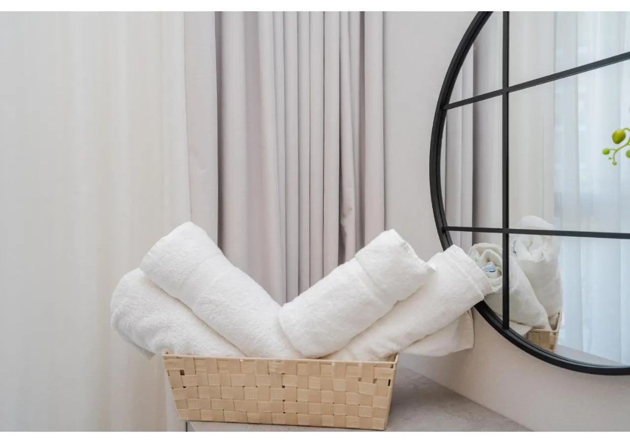 Contemporary 1Br With Relaxing Views In Noor 1 By Vibel Apartment Dubai