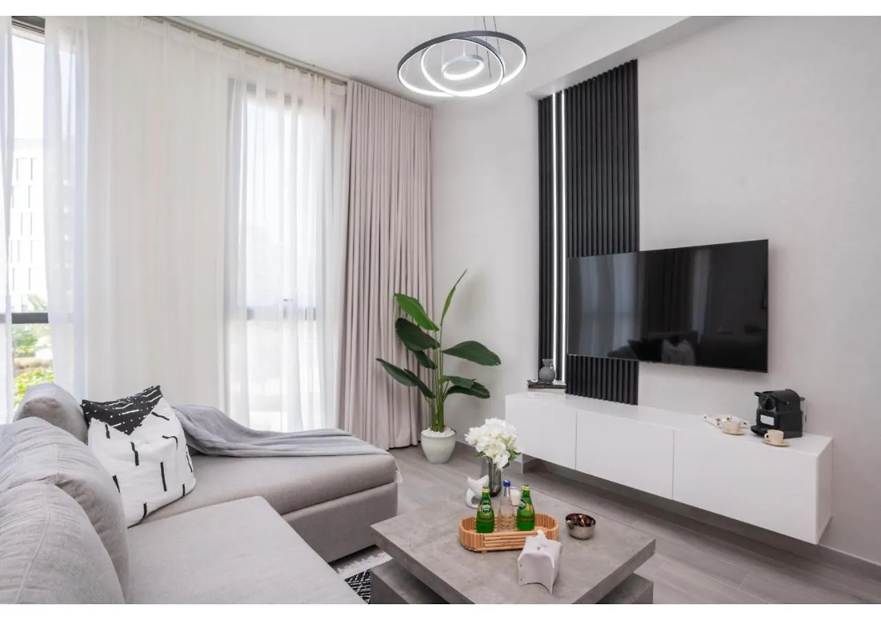 Contemporary 1Br With Relaxing Views In Noor 1 By Vibel Apartment Dubai